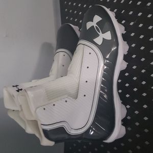 Football cleats